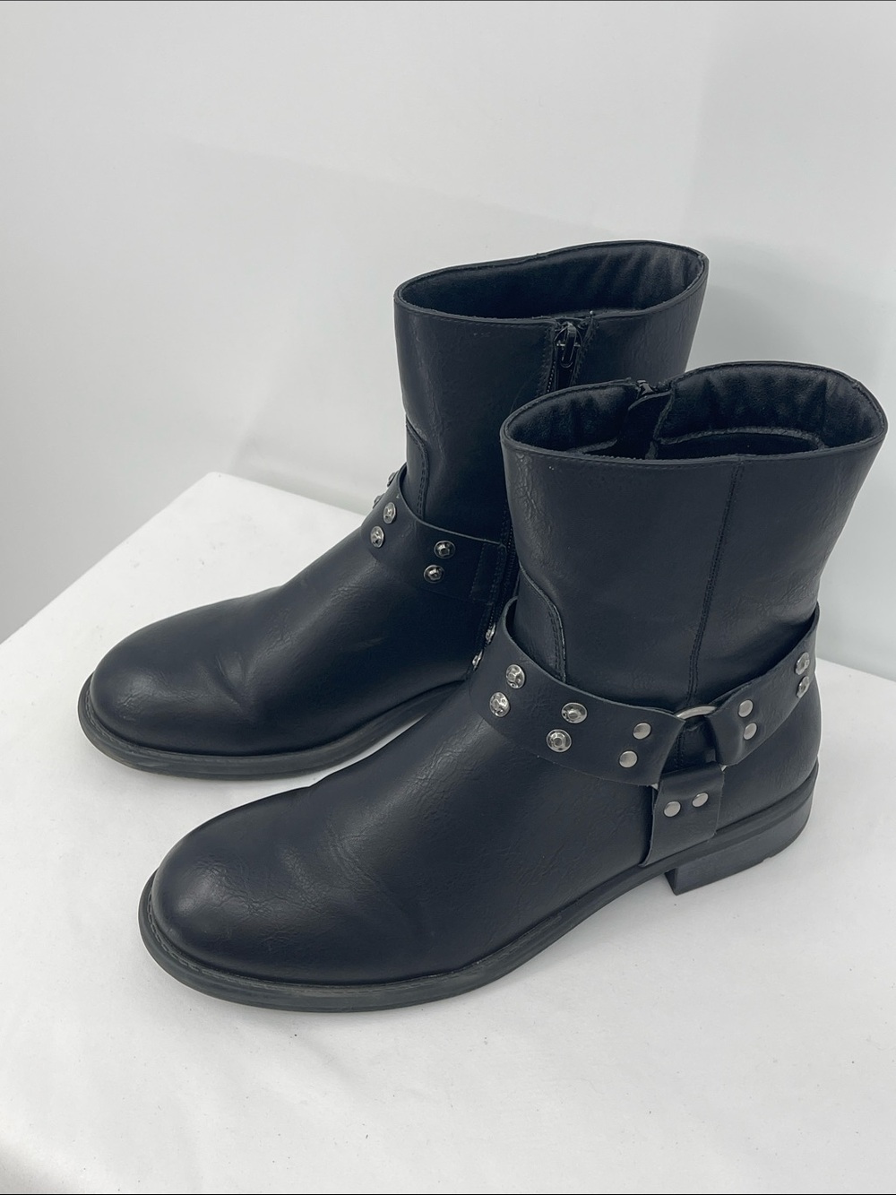 FRYE AND CO. CONLEY Black Studded Harness Ankle Boots SIZE 10